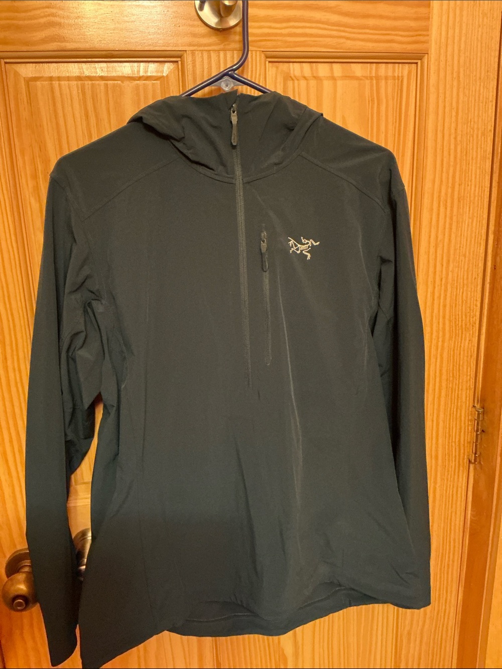 Arc'teryx Women's Dark Green Hooded Lightweight Jacket